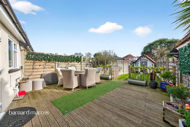 39, Kingston Avenue, Bedfont photo 4