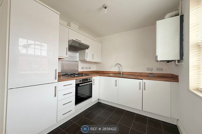 Greenkeepers Road, Great Denham, Bedford photo 2