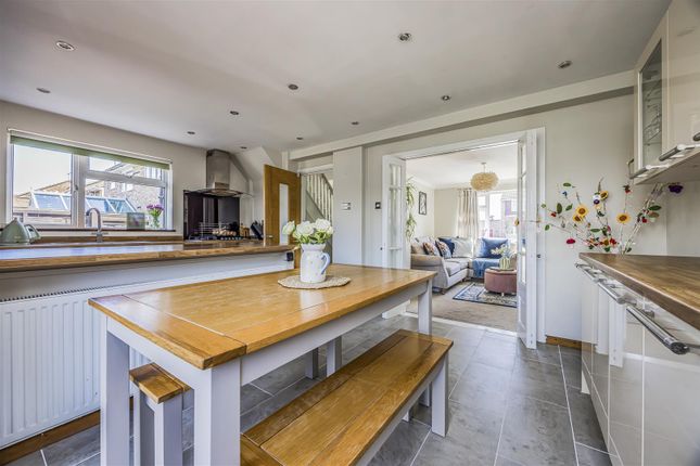 16, Lauder Close, Emsworth photo 4