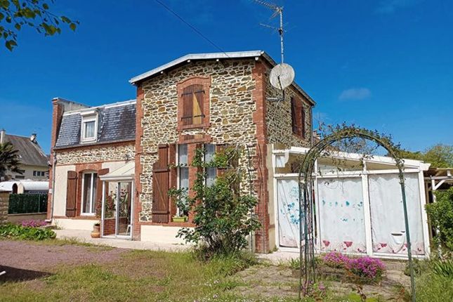 Thumbnail Property for sale in Granville, Basse-Normandie, 50400, France