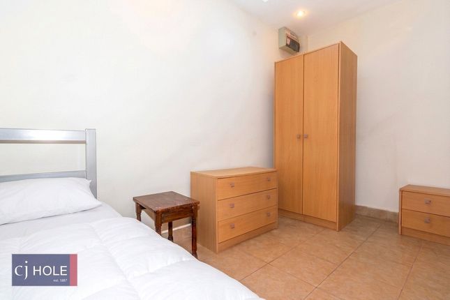 4, Cinderford Apartments, Southmead photo 4