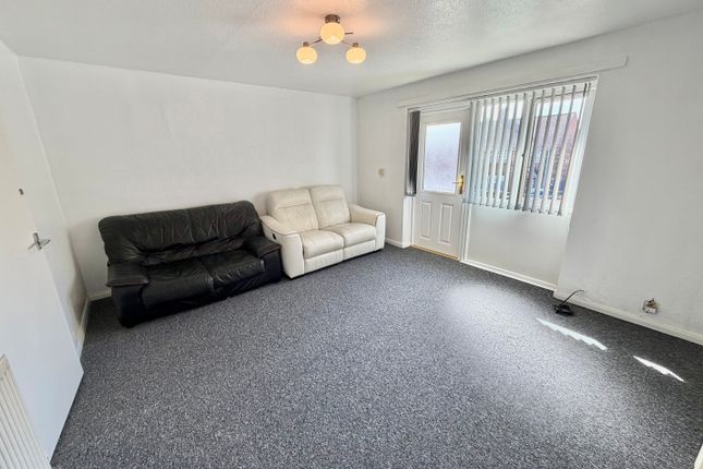 64, Mountfield Drive, NOTTINGHAM photo 4