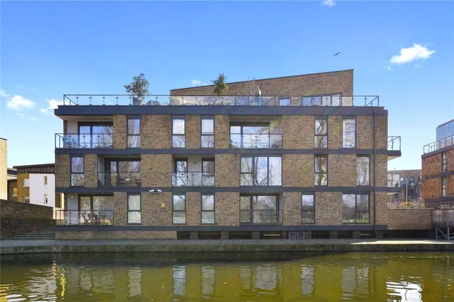 Thumbnail Flat for sale in Vermilion Apartments, 16 Gunmakers Lane, Bow, London