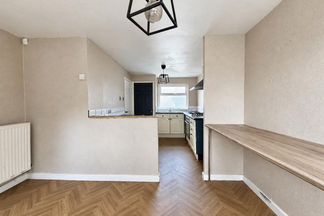 15, Kingsbury Place, Burnley photo 4