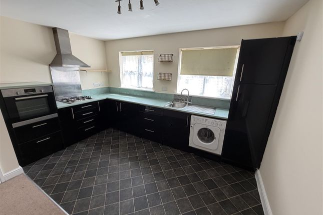 142, Churchill Mews, Peterborough photo 4