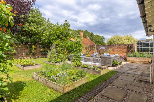6, Stable Yard Cottages, Little Easton photo 4