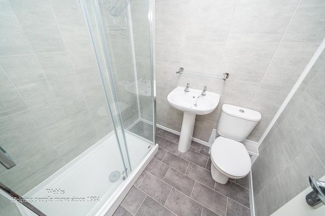 21, Lakeside Boulevard, Cannock photo 4
