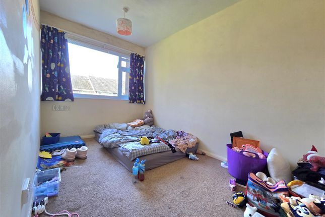 Flat 20, Holland Court, Denmark Road, Gloucester photo 3