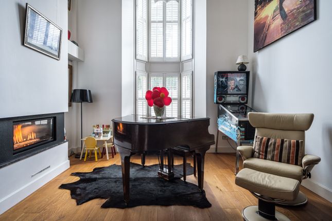 End terrace house for sale in Balfour Road, Highbury