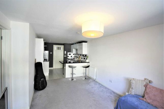 Flat 1, 12, West Street, Weston-super-Mare photo 3