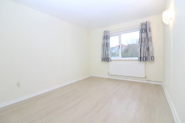 64, Whitethorn Place, Sketty, Swansea photo 3