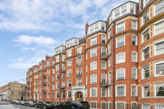 Flat to rent in Zetland House, Marloes Road