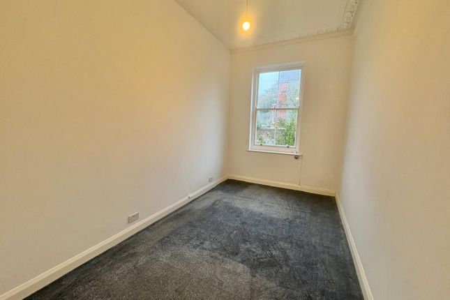 Flat 3 Kempston, Eastbourne photo 4