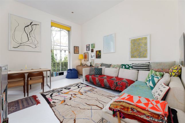 Flat for sale in Porchester Square, London
