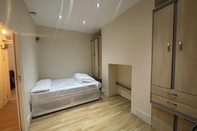 25A, Bond Street, London photo 3