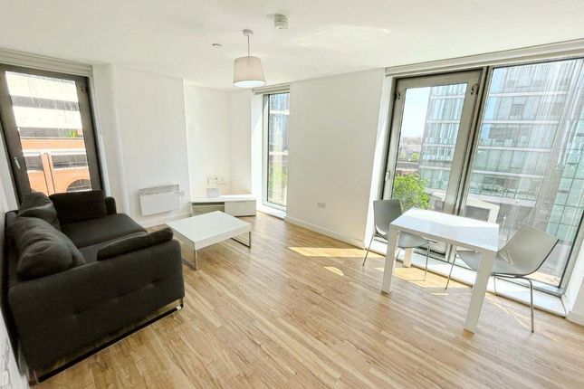 Apartment 306, Michigan Point Tower A, Salford photo 4