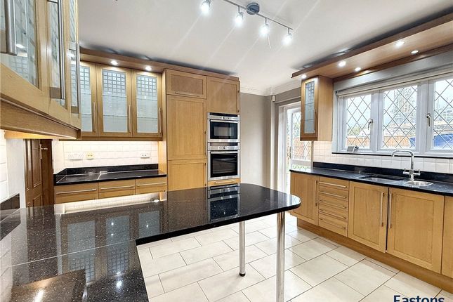 264, Chipstead Way, Banstead photo 3