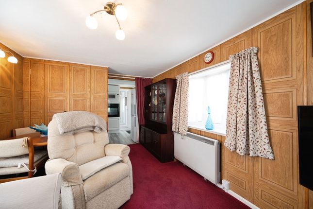 5, St. Hermans Caravan Estate, Hampshire photo 3