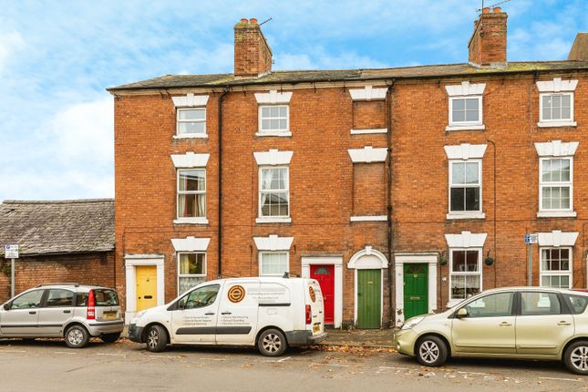 Terraced house for sale in Crompton Street, Warwick, Warwickshire
