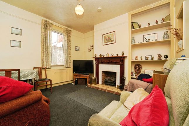 54, Stratton Road, Gloucestershire photo 2