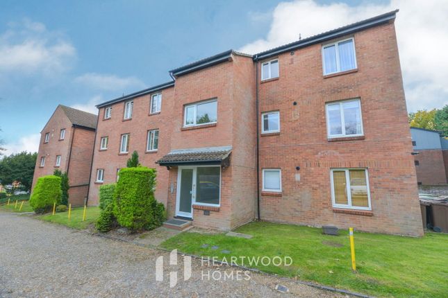 2-bed flat on Avondale Court,13, Upper Lattimore Road, St. Albans, £400,000