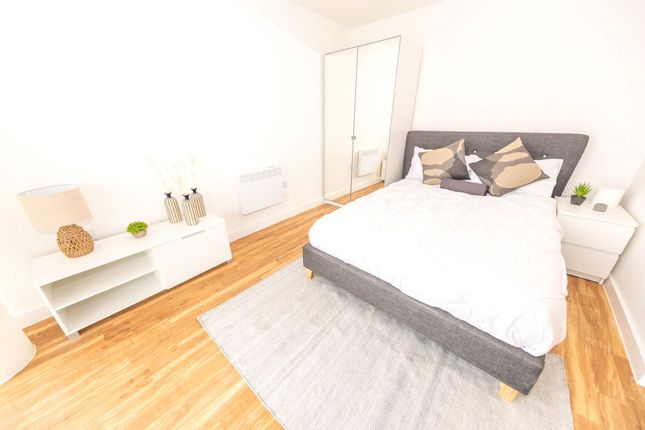 106B Manchester Waters, 3 Pomona Strand, Manchester photo 5