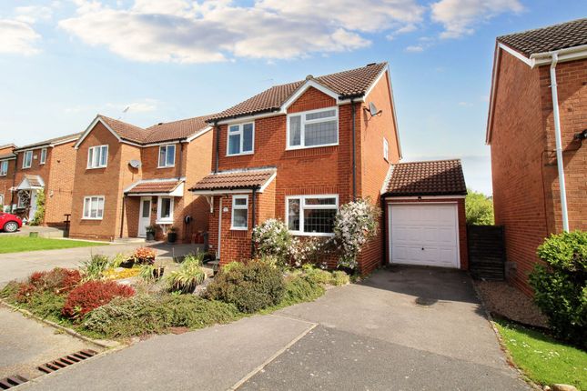 Detached house for sale in Thistledown, Weavering