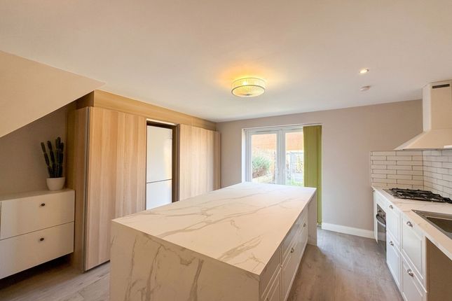 25 Battle Hill Drive, Wallsend photo 5