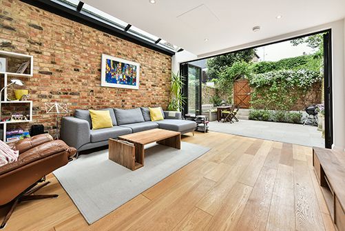 Terraced house to rent in Battledean Road, London