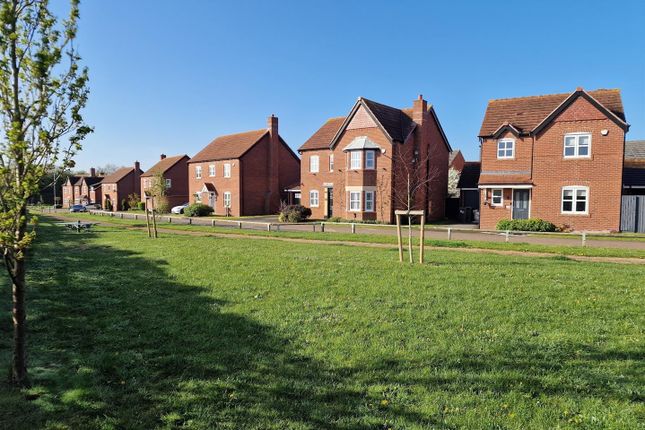 4-bed house on 25, Daffodil Close, Loughborough, £499,950