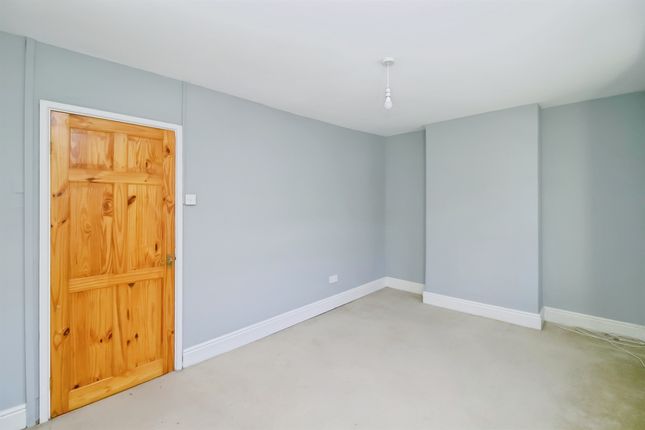 6, Jenner Street, Barry photo 4