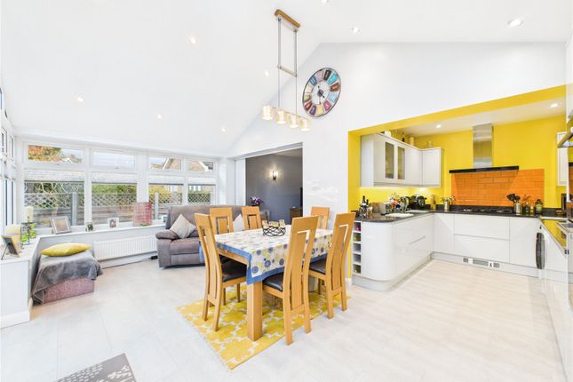 28, Danforth Drive, Woodbridge photo 3