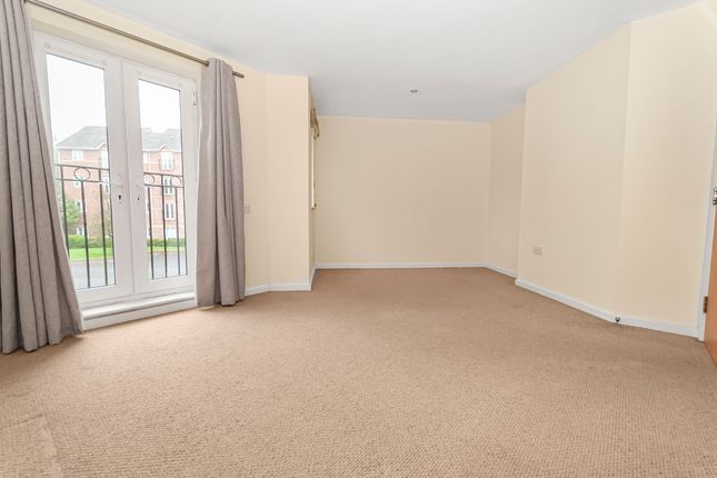 4 Waterside Gardens, Bolton photo 4