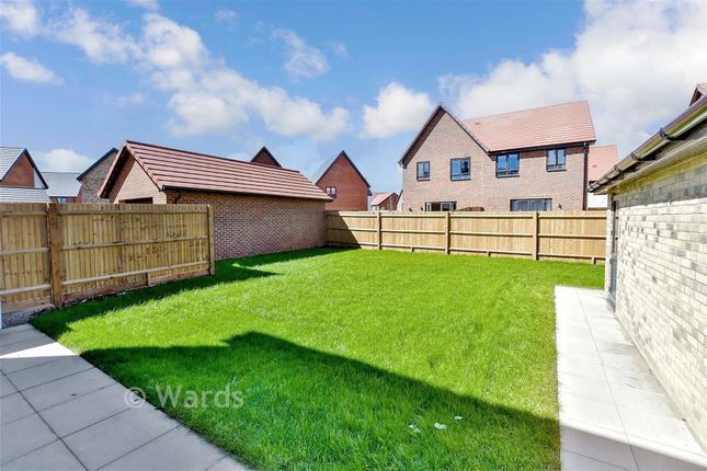 4, Dogwood Close, Faversham photo 4