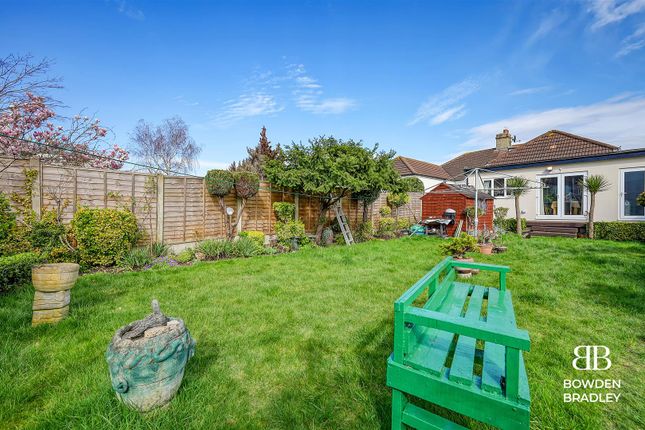 Bungalow for sale in Lime Grove, Ilford