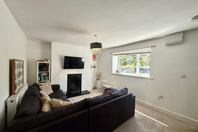 11, Pen-Y-Fai Road, Bridgend photo 2