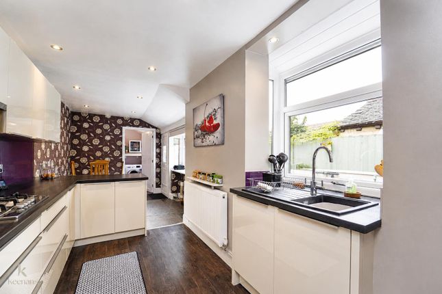 94, Walton Lane, Nelson photo 3