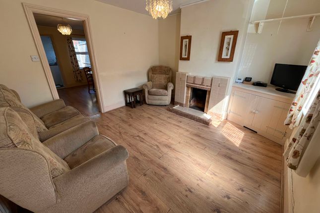 18 Burnsfield Street, Chatteris photo 2
