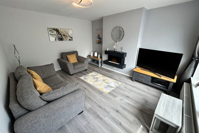 7, Troon Close, Colwyn Bay photo 3