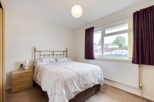 11, Thorndale Close, Chatham photo 2
