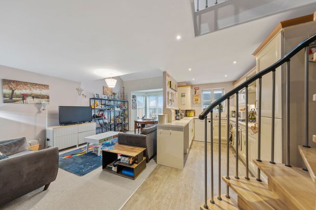 61 Houston Gardens, Warrington photo 4
