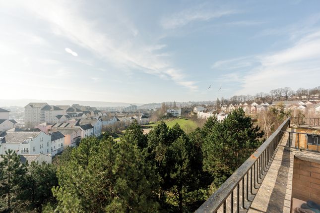 Thumbnail Flat for sale in Woodacre, Portishead
