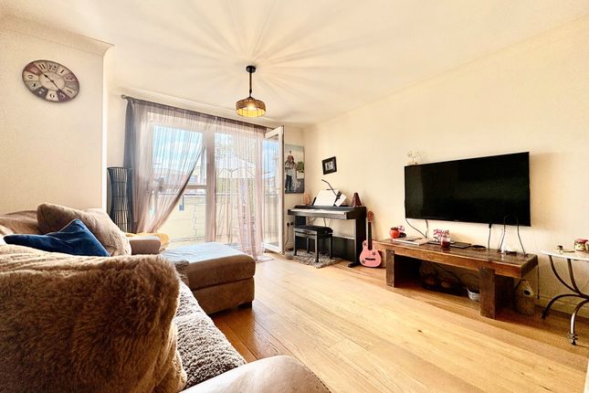 31 Clarence Lodge, Taverners Way, HODDESDON photo 2