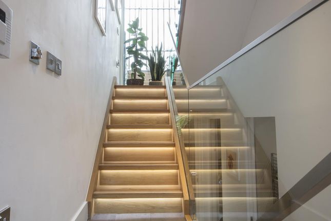 Denmark Road Camberwell Se5 3 Bedroom Detached House For Sale