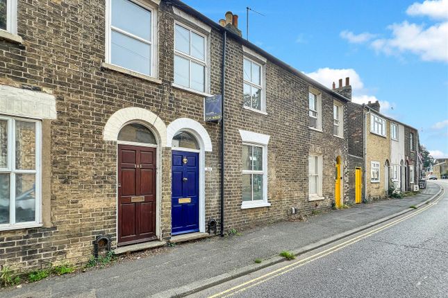 Thumbnail Terraced house for sale in Victoria Road, Cambridge