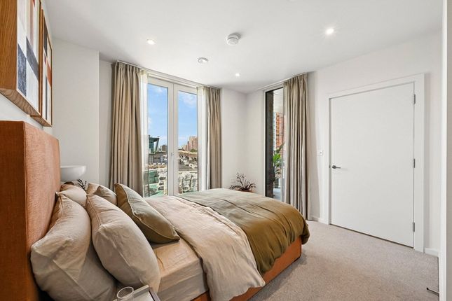APEX One, Nine Elms photo 5