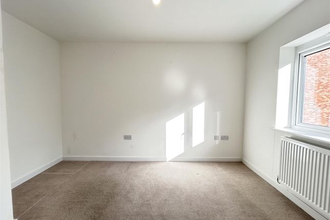 9, Taylor Close, Harlow photo 5