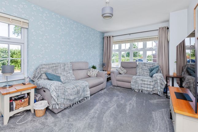15, Diamond Avenue, Leicester photo 4