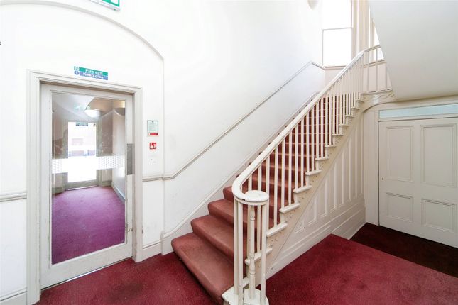 21 Catherine House, 96-98, Upper Parliament Street, Liverpool photo 2
