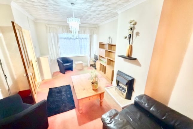 Dunkeld Road, Gosport photo 3
